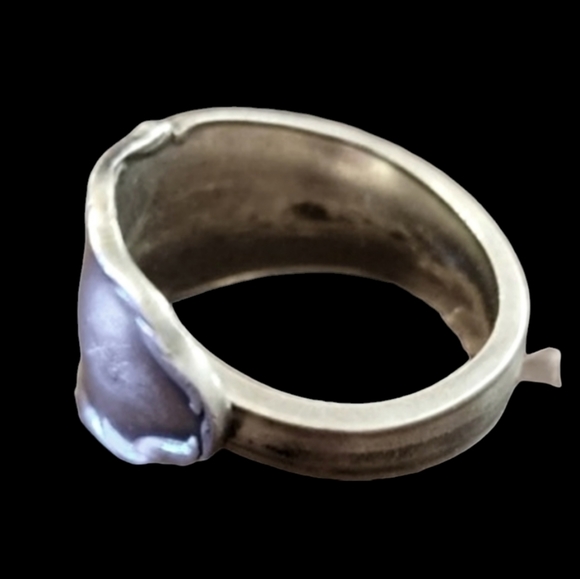 Beautiful Petite Hand Forged Vintage Spoon Ring Size 4 - Picture 7 of 8